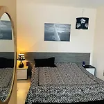 Apartamento Rose Garden 10 *
